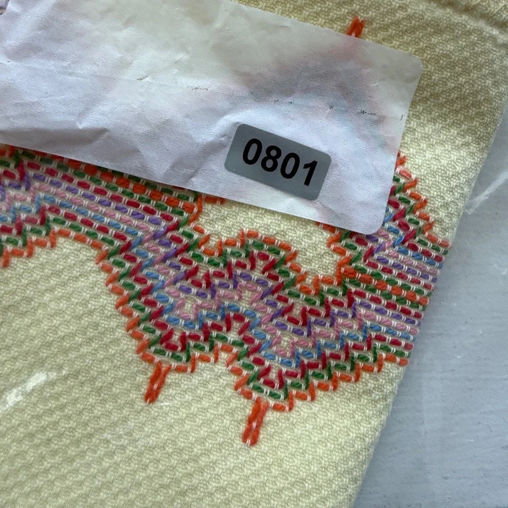 Vintage Woven Guest Towel Geometric Heart Design Pastel Yellow 16x18